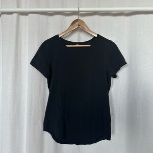 Lululemon Athletica Black Short Sleeve Tee